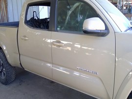 2019 TOYOTA TACOMA, TAN, TRD SPORT MODEL, CREW CAB, 3.5L, AT, 2WD.  Z26317